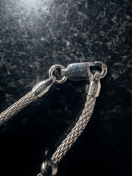 Fio de prata para senhora.