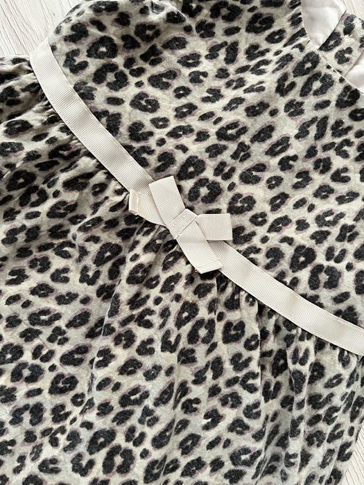 Sukienka elegancka z kokardką w panterkę wstąmążka Next 98 letnia