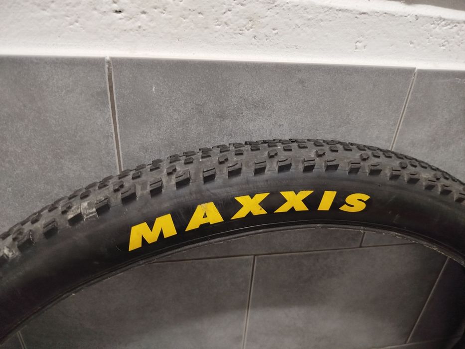 Pneus de BTT da  Maxxis e Schwalbe - Roda 29 (preço por pneu)