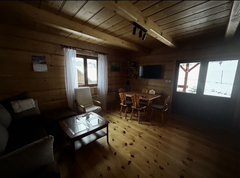 Dom wolnostojący z garażem w Czarnej Górze