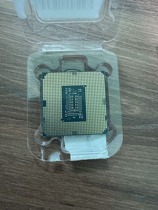 Процессор Intel Core i5-10400