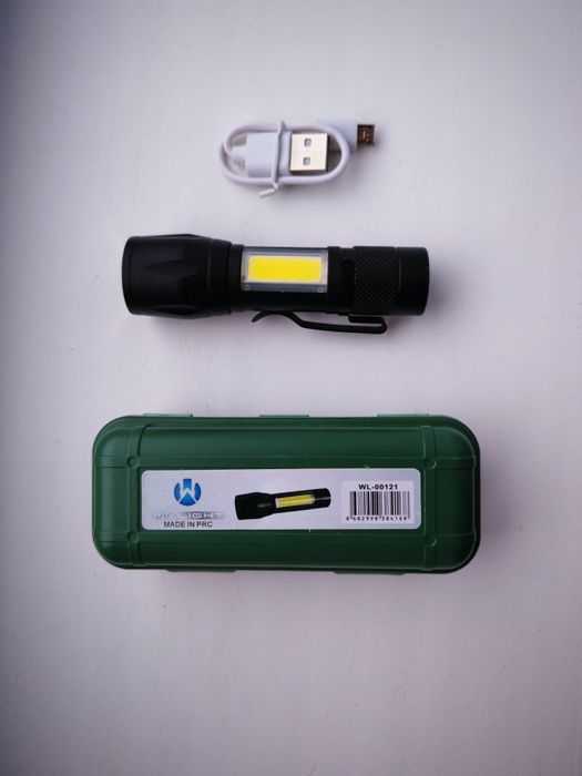 Компактний акумуляторний LED ліхтарик