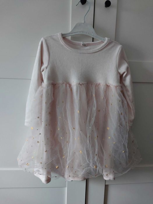 Piekny zestaw ubran dla dziewczynki rozmiar 92