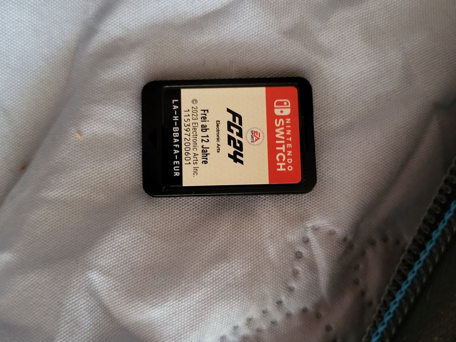 Продам NIntendo switch OLED