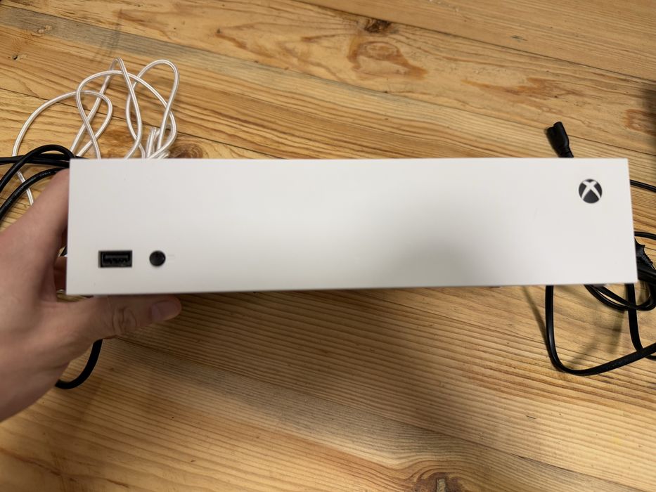 Xbox Series S як нова + два джойстика 2х pad