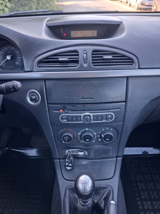 Zadbana i serwisowana* 1.9DCi* 110KM* Renault Laguna* 2006rok* Klima sprawna* HAK* Długie opłaty*