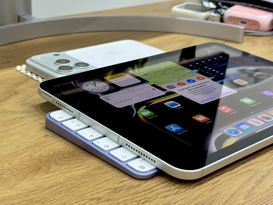 Планшет APPLE iPad 10.9 64GB Silver (100% АКБ 67 циклів, bypass)