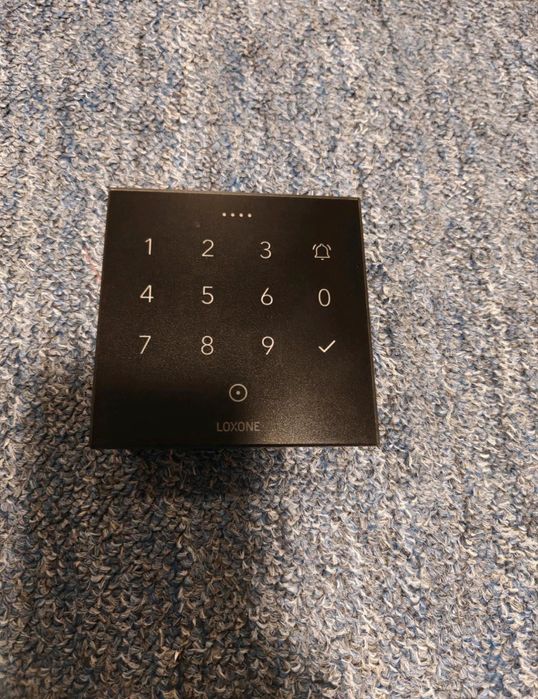 Loxone NFC Code Touch Air Gen.1 – sprawny, używany
