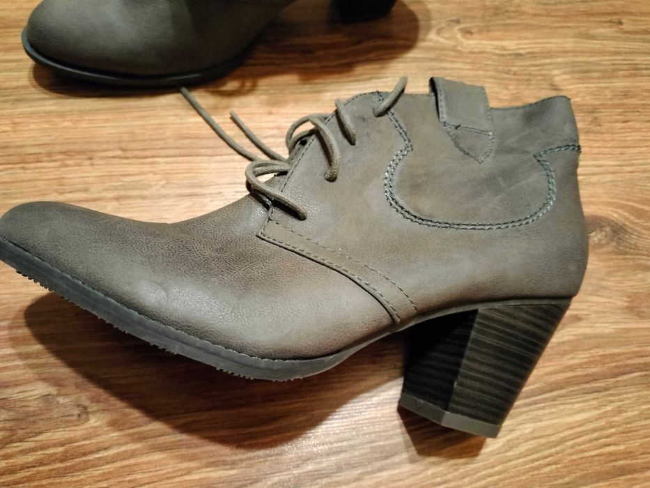 Nowe botki, rozmiar 40, khaki