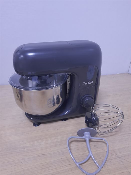 Кухонна машина Tefal BAKE ESSENTIAL QB161H38