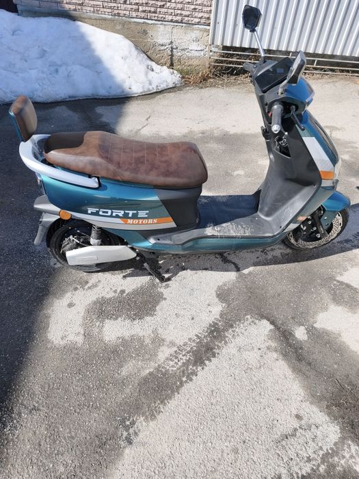 Електроскутер  Forte Striker 2500W Запас ходу 80 км