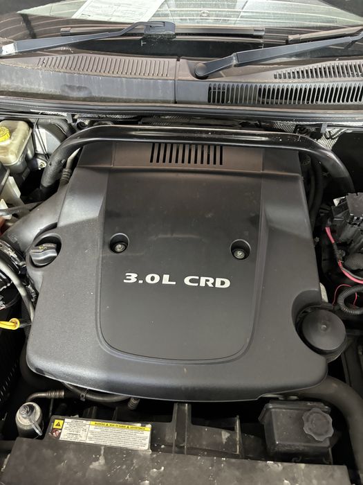 Накладка двигуна декоративна Jeep Grang Cherokee 05-10 3.0CRD