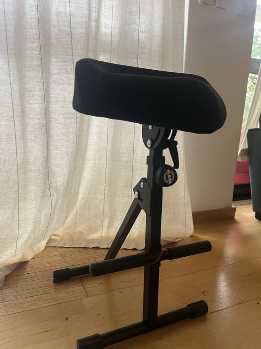 Banco Regulável para músicos