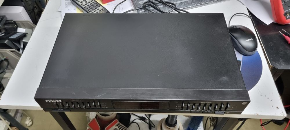 Equalizador Philips EQ670