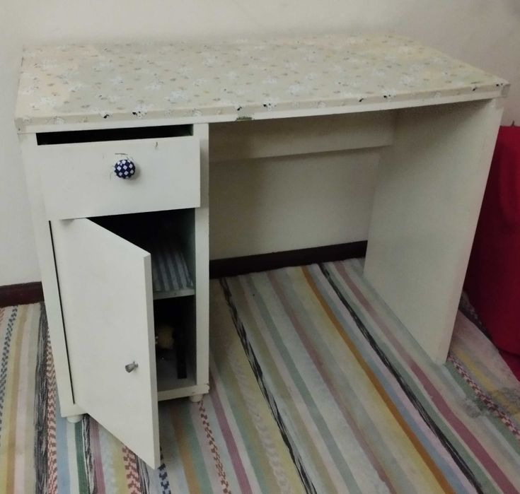 Secretaria branca para venda