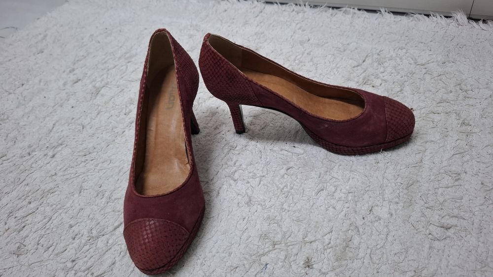 Sapatos camurça bordô, 35