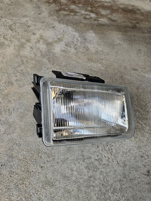 Ótica/ farol novo original VALEO lado direito Opel Corsa-A fase 2 Joy ou GSi