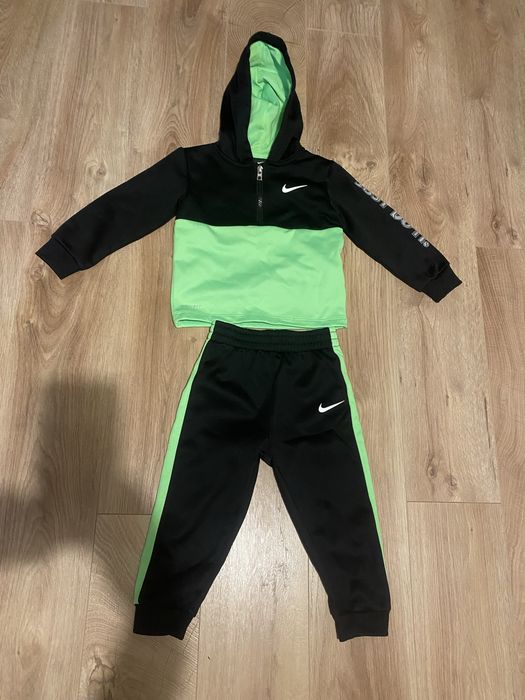 Dres bluza z Kapturem Nike rozmiar 86-92