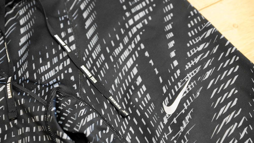 Мужские беговые тайтсы nike power tech оригинал.