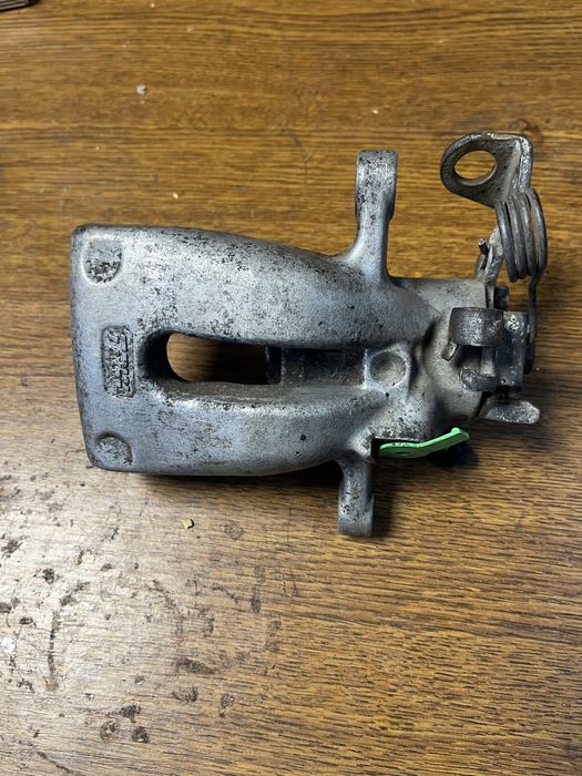 Суппорт зафира б