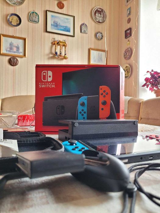 Nintendo Switch второй ревизии. Карта памяти 128 гб