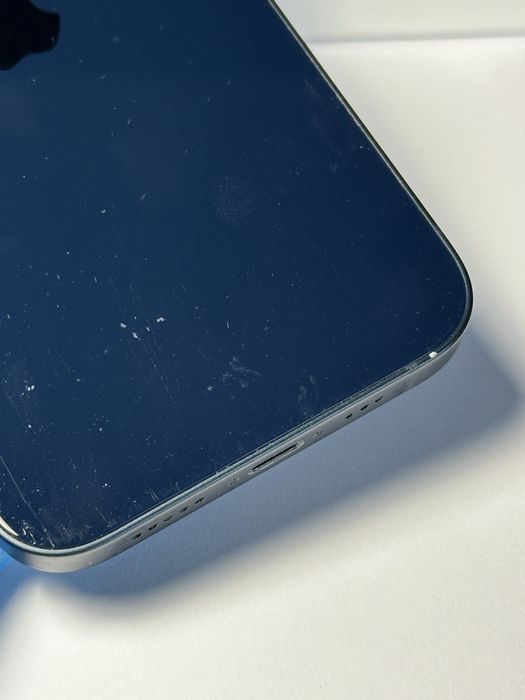 IPhone 13 128GB kondycja 87%