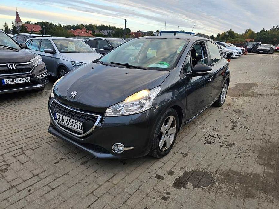 Peugeot 208