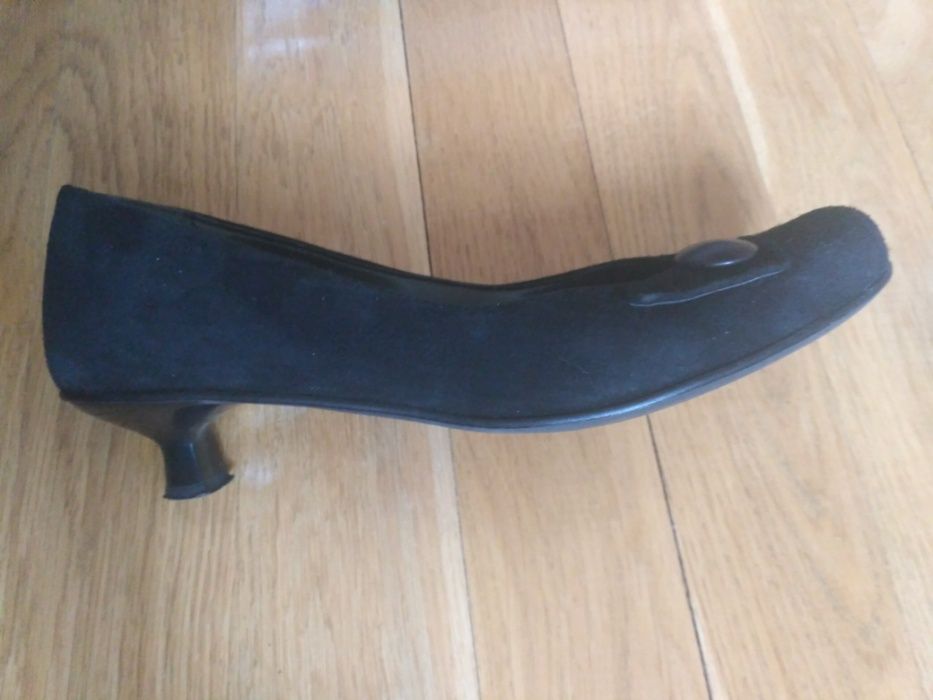 Buty zamszowe niski obcas 38 Sagan