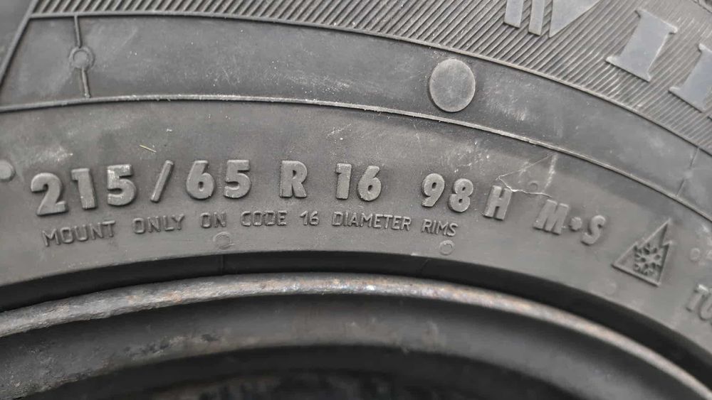 Opony Viking WinTech FR 215/65R16 98H + felgi + czujniki powietrza