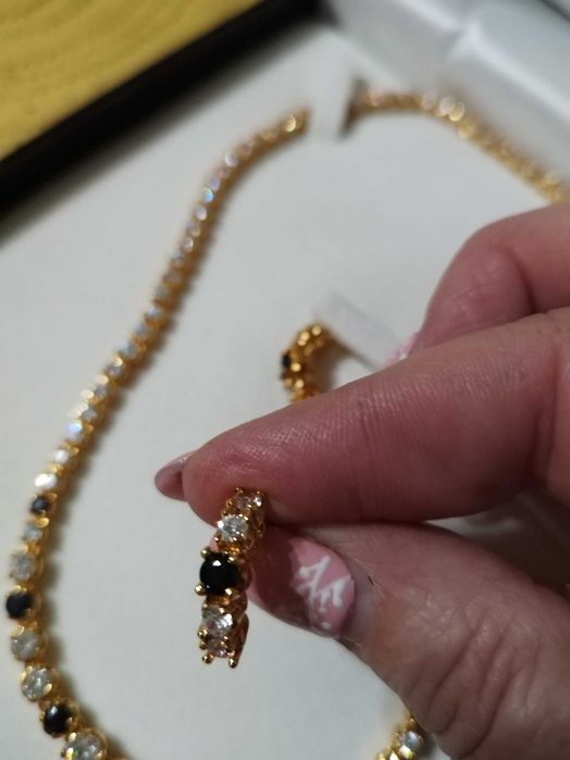 Gargantilha,pulseira e brincos com zicornias e safiras azuis