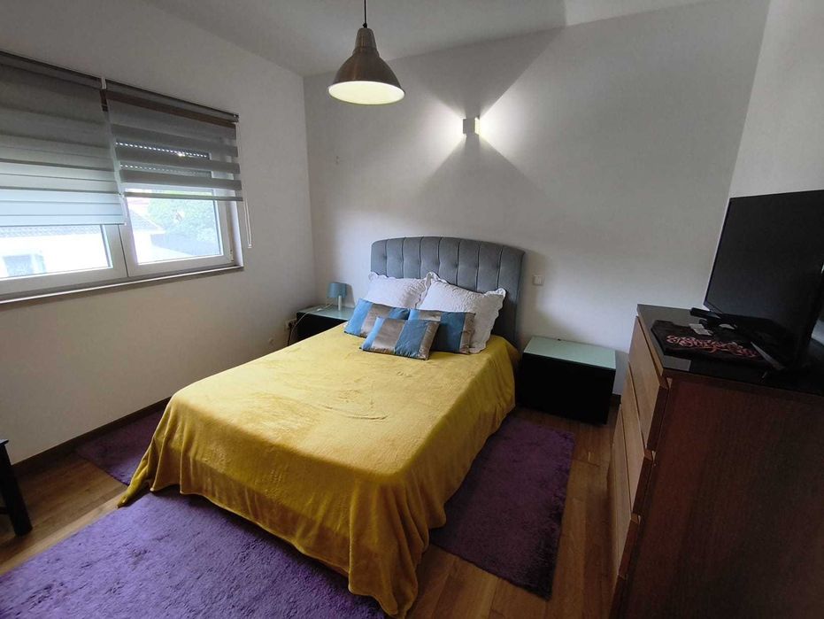 Quarto para Arrendamento Mensal | Carcavelos