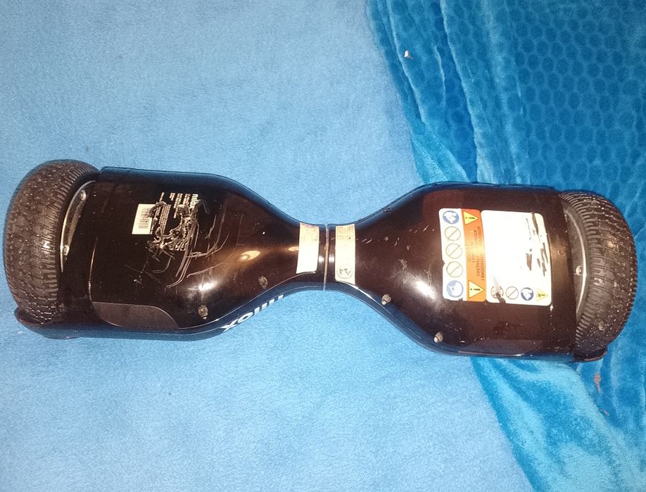 Hoverboard usado poucas vezes  mas em muito bom estad leva carregador