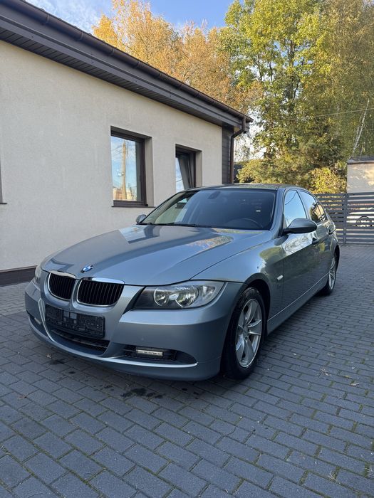 BMW 3 E90 320i Automat!