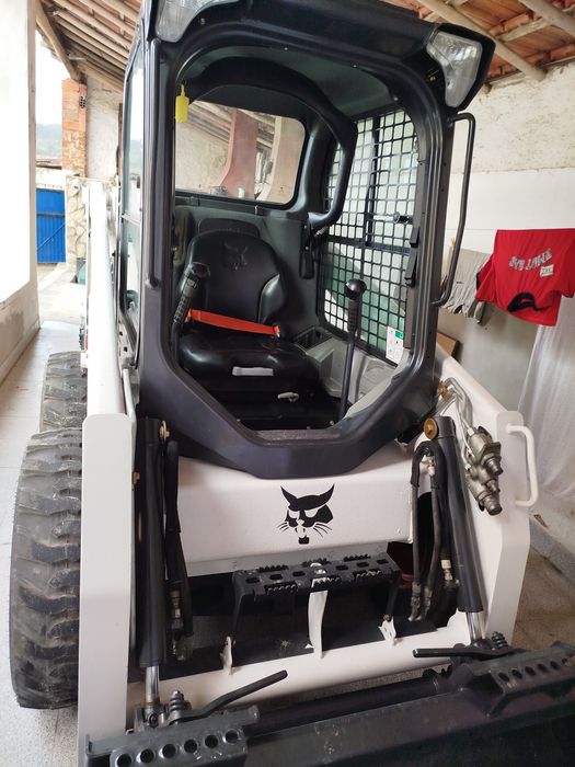 Bobcat S 450 em óptimo estado