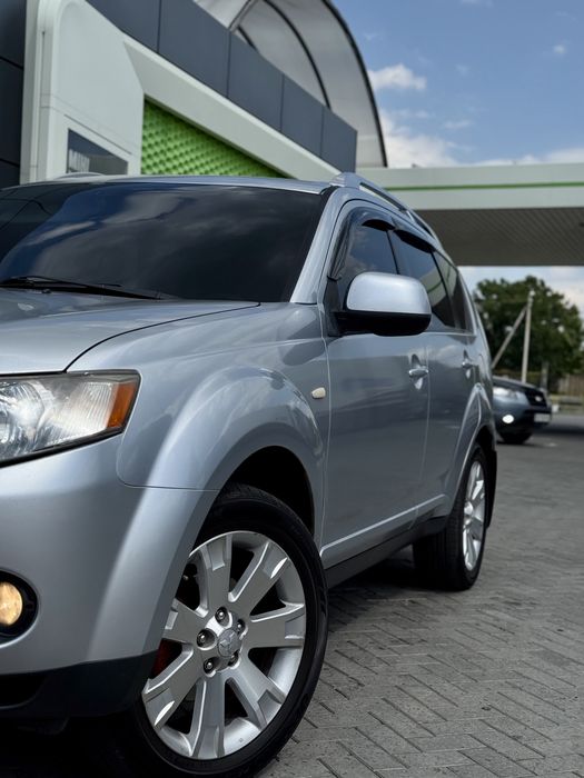 Mitsubishi Outlander 2.4 газ/бензин 4WD | 2008