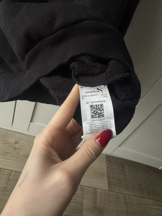 Bluza czarna z kapturem Puma jak nowa