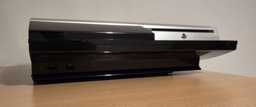 Playstation 3 Fat 80gb + Comando + Jogo