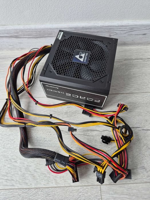 свіжий блок живлення 550W Chieftec FORCE (85+%) Trade-in