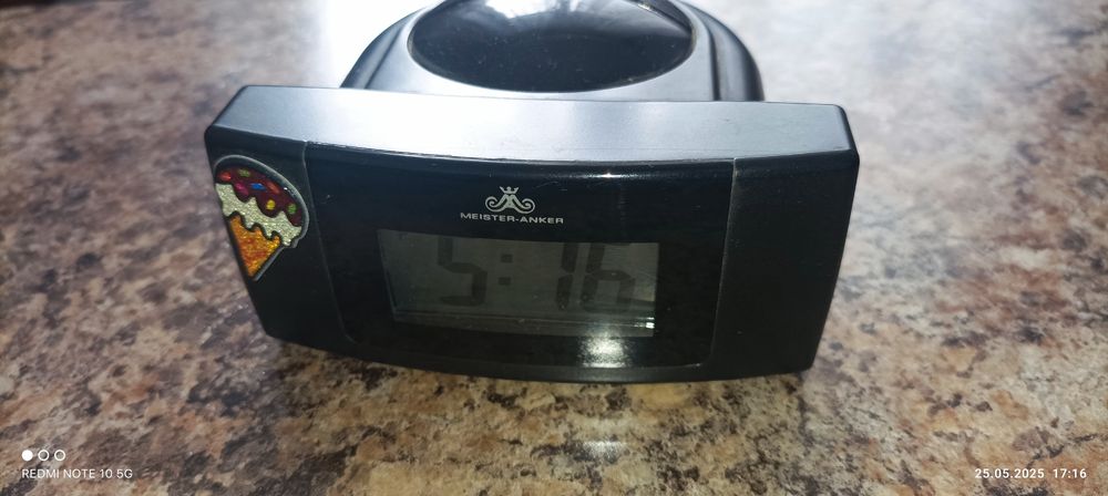 годинник настольний