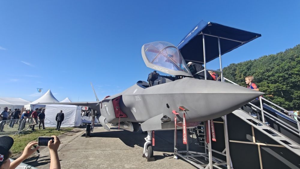 Szalik Lockheed Martin F-35 Lightning II – Dny NATO 2026