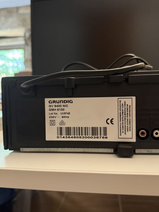 Leitor VHS Grundig GV 9400 NIC
