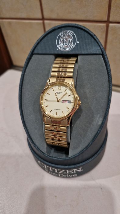 Оригінальний годинник Citizen