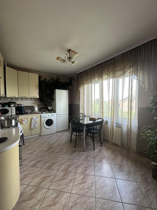 Продам гарний будинок - Вид 3