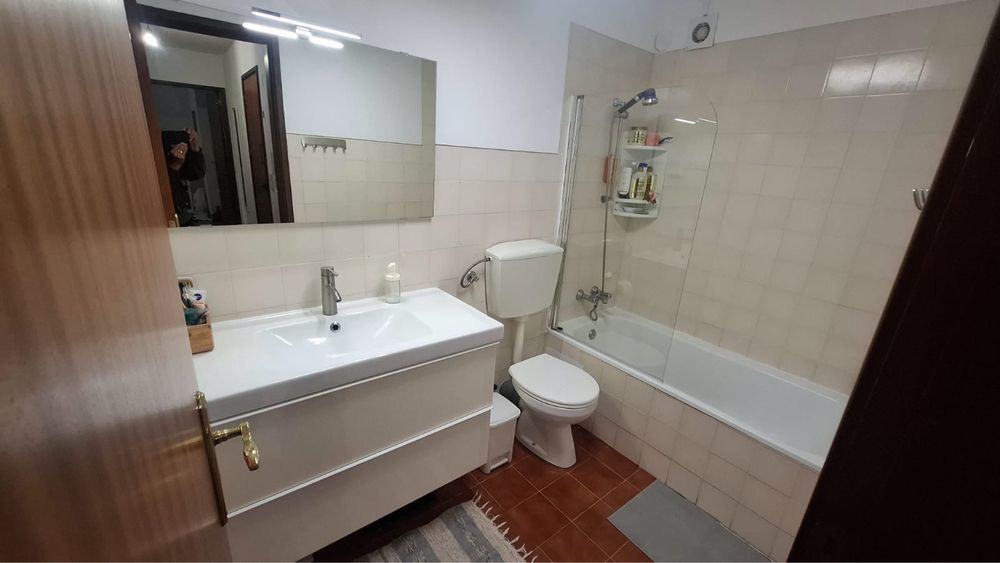 Arrenda-se apartamento T1 Cascais