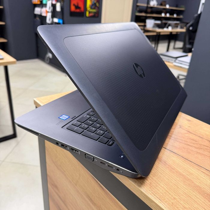 Ноутбук HP ZBook G3 - 17.3" FHD IPS/i7 6700HQ/Quadro M1000M 2 GB/16 GB