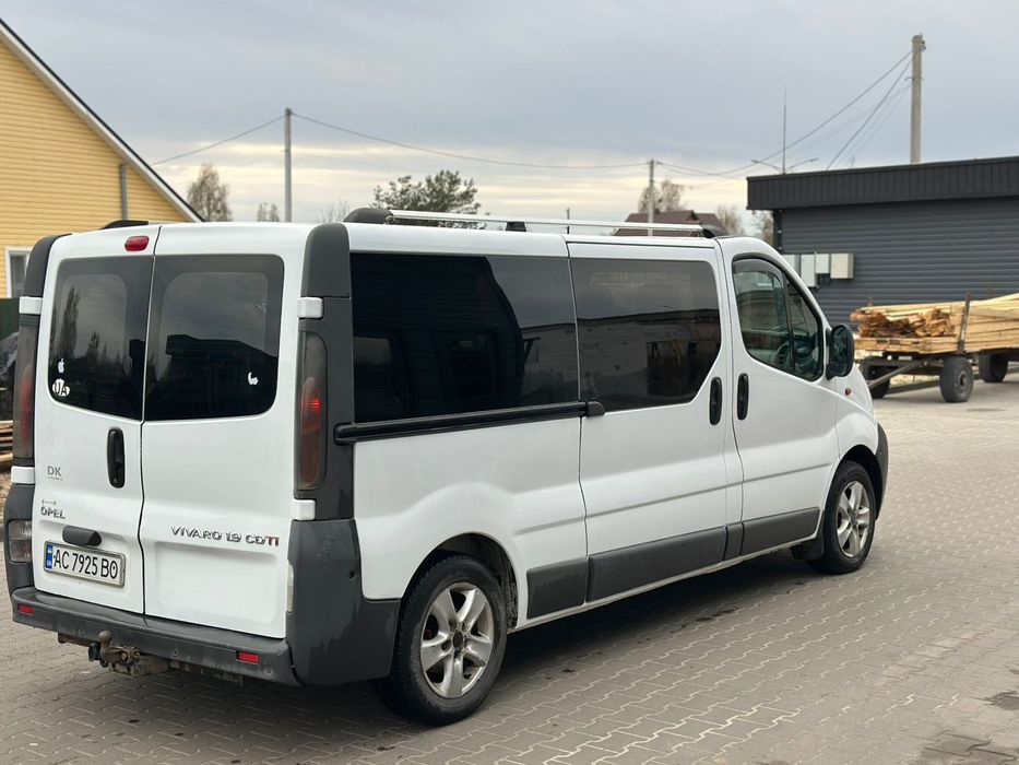 Продам Opel Vivaro 1.9 TDI.