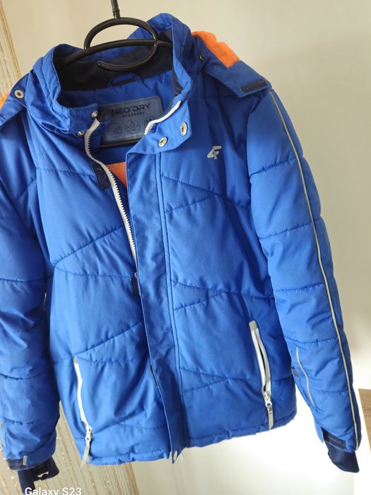 Куртка зимова - лижна б/у.