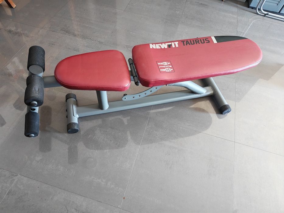 Conjunto de 2 Bancos de Musculação e Abdominais NewFit (Como Novos)