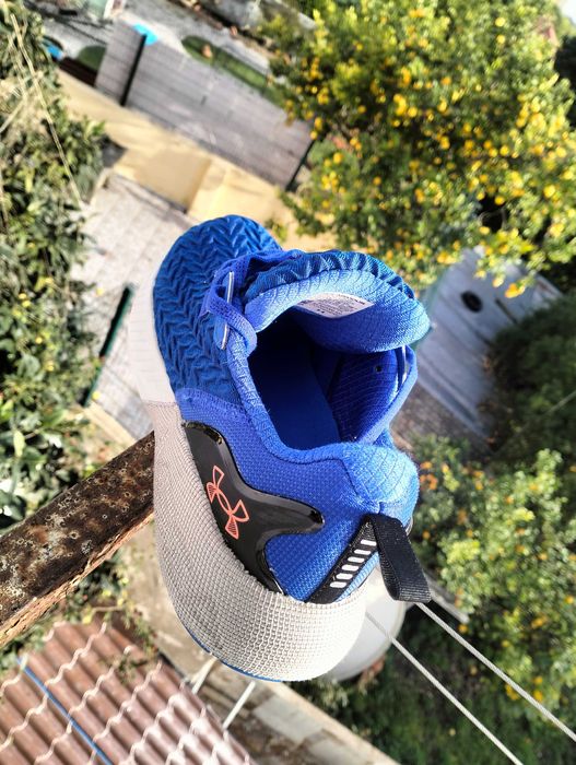 Tênis praticamente novos