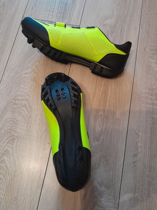 Buty na rower szosowy